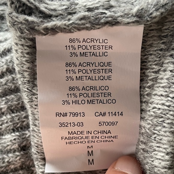 Maternity Oh Baby by
Motherhood™ Cable-Knit Hooded
Sweater Sz M - Picture 8 of 9